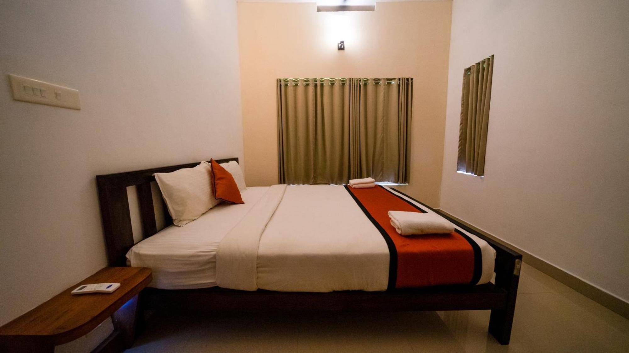 Vythiri Holiday Resort, Wayanad Ngoại thất bức ảnh