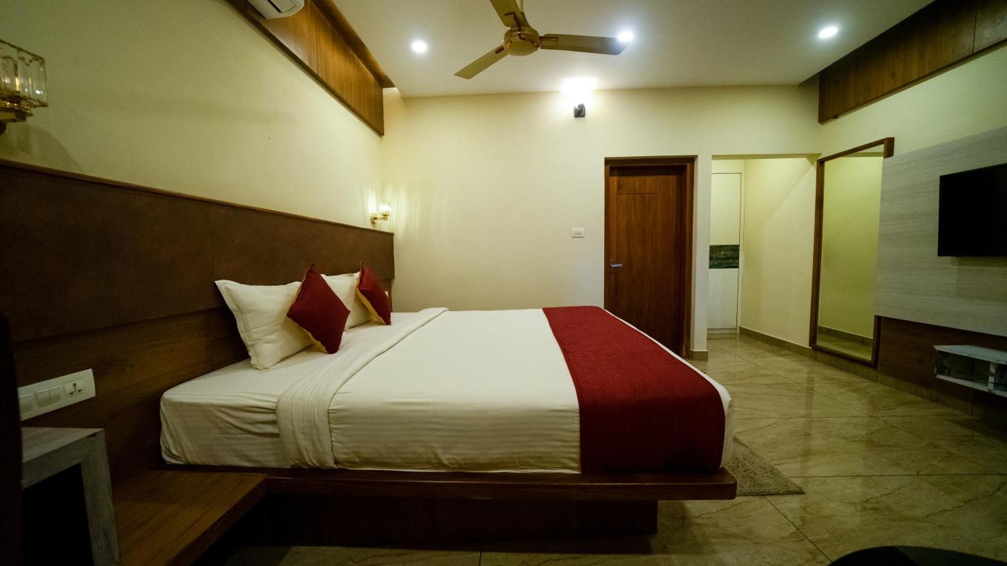 Vythiri Holiday Resort, Wayanad Ngoại thất bức ảnh