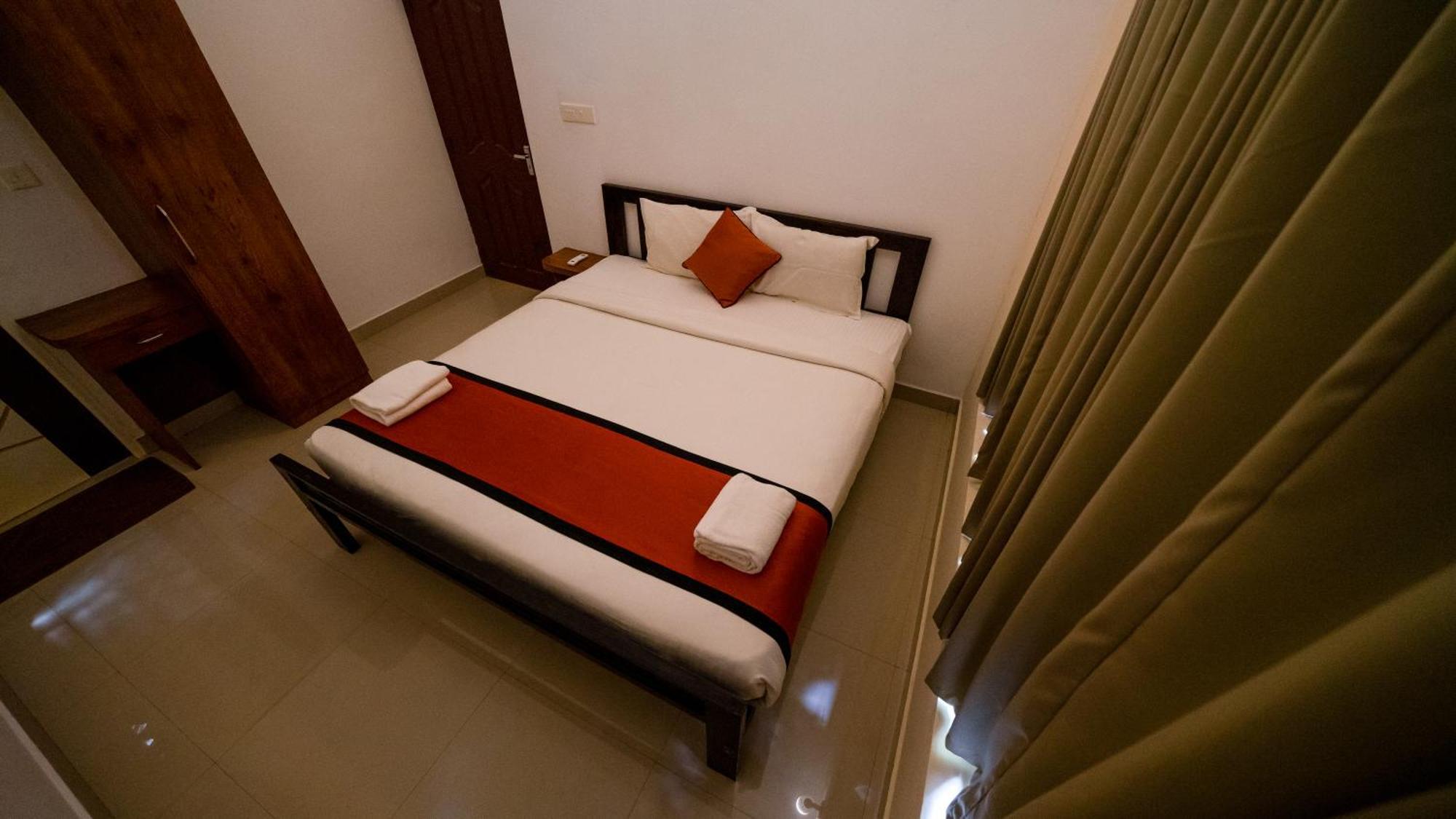 Vythiri Holiday Resort, Wayanad Ngoại thất bức ảnh