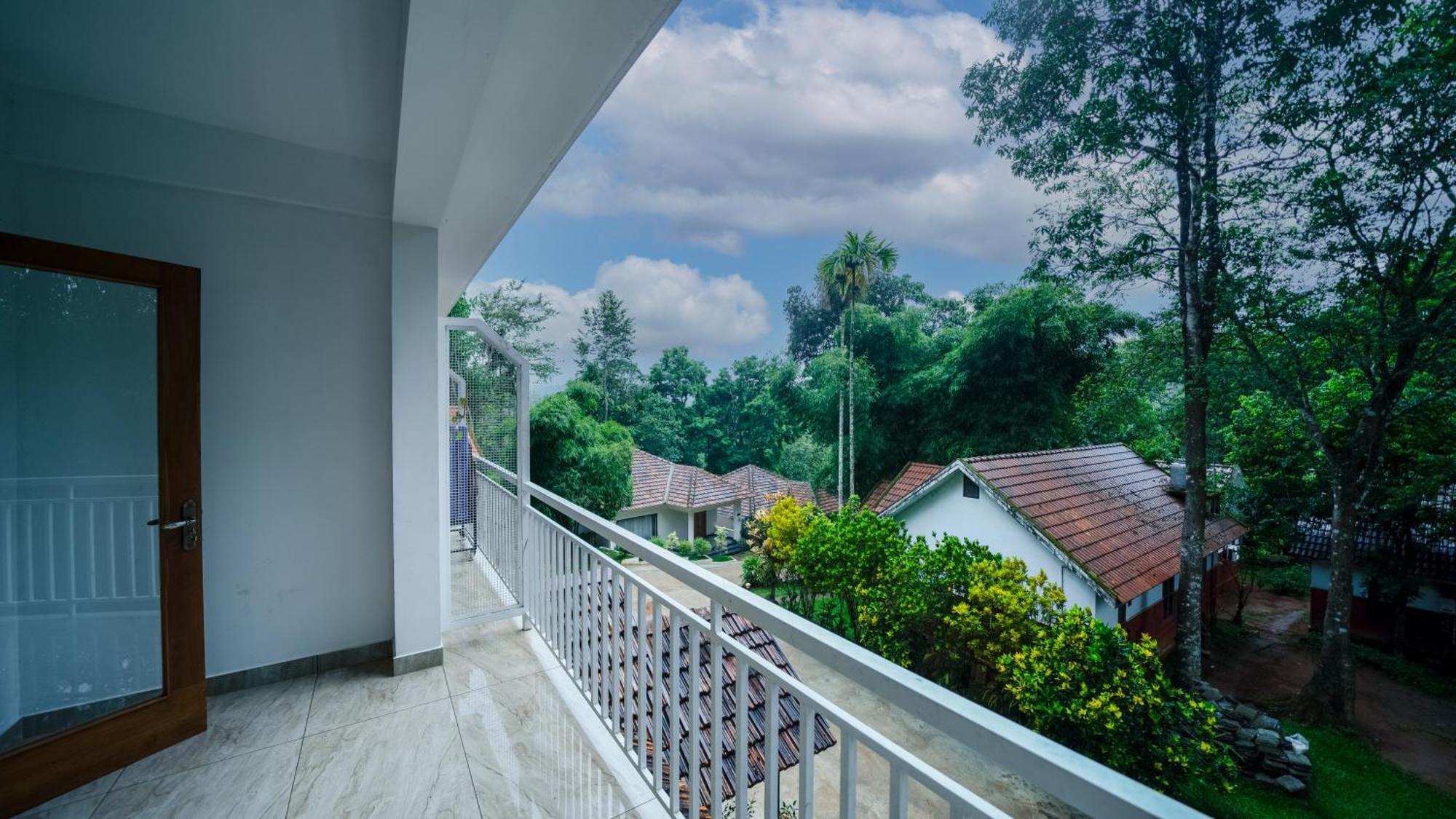 Vythiri Holiday Resort, Wayanad Ngoại thất bức ảnh