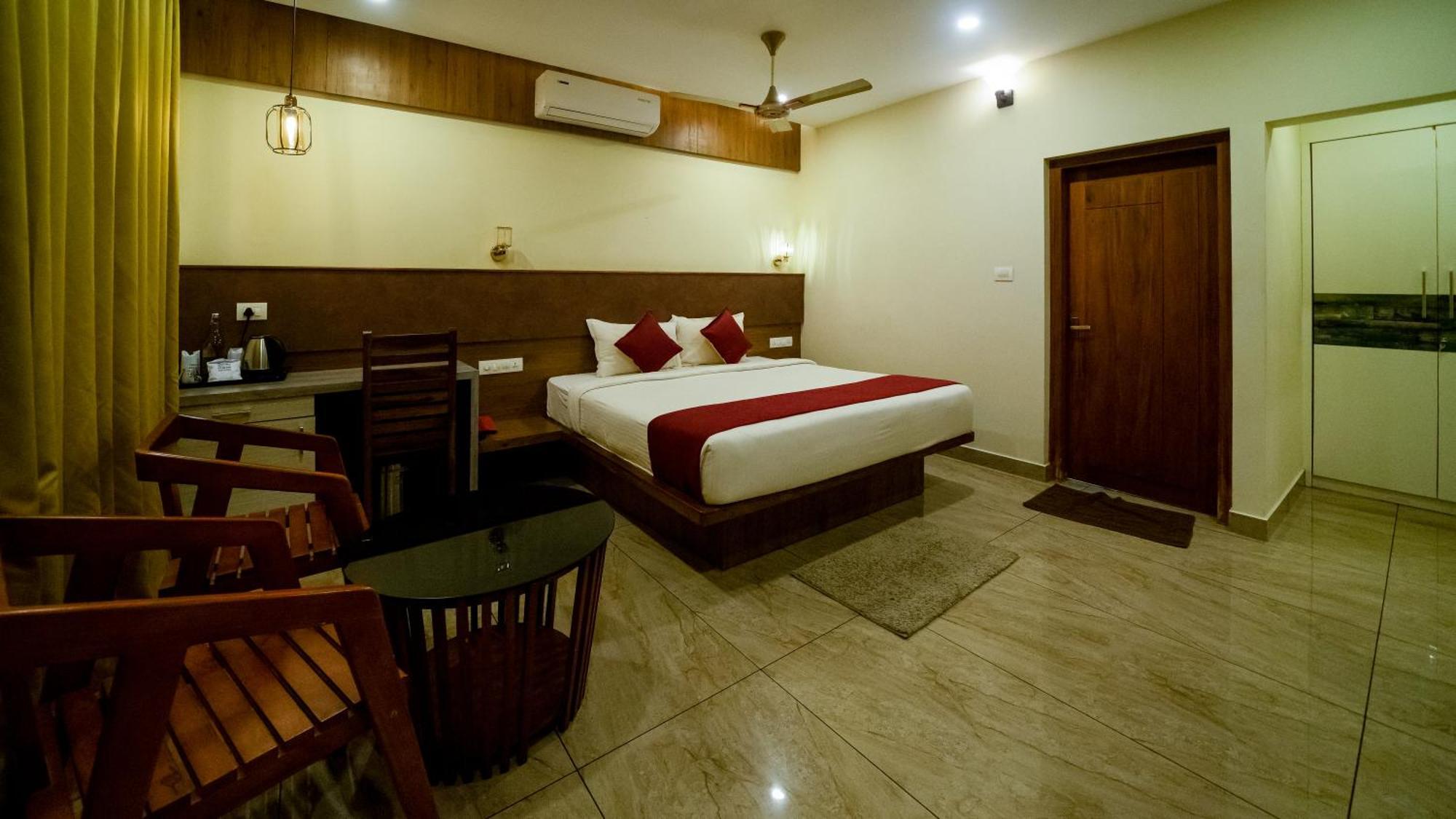 Vythiri Holiday Resort, Wayanad Ngoại thất bức ảnh