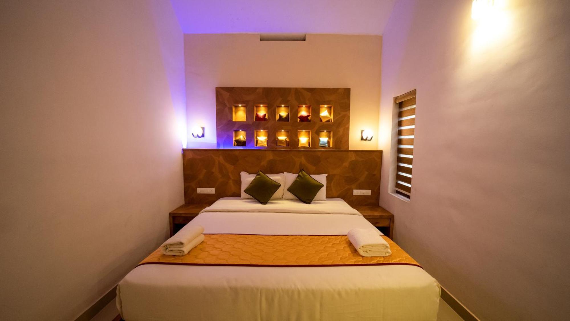 Vythiri Holiday Resort, Wayanad Ngoại thất bức ảnh