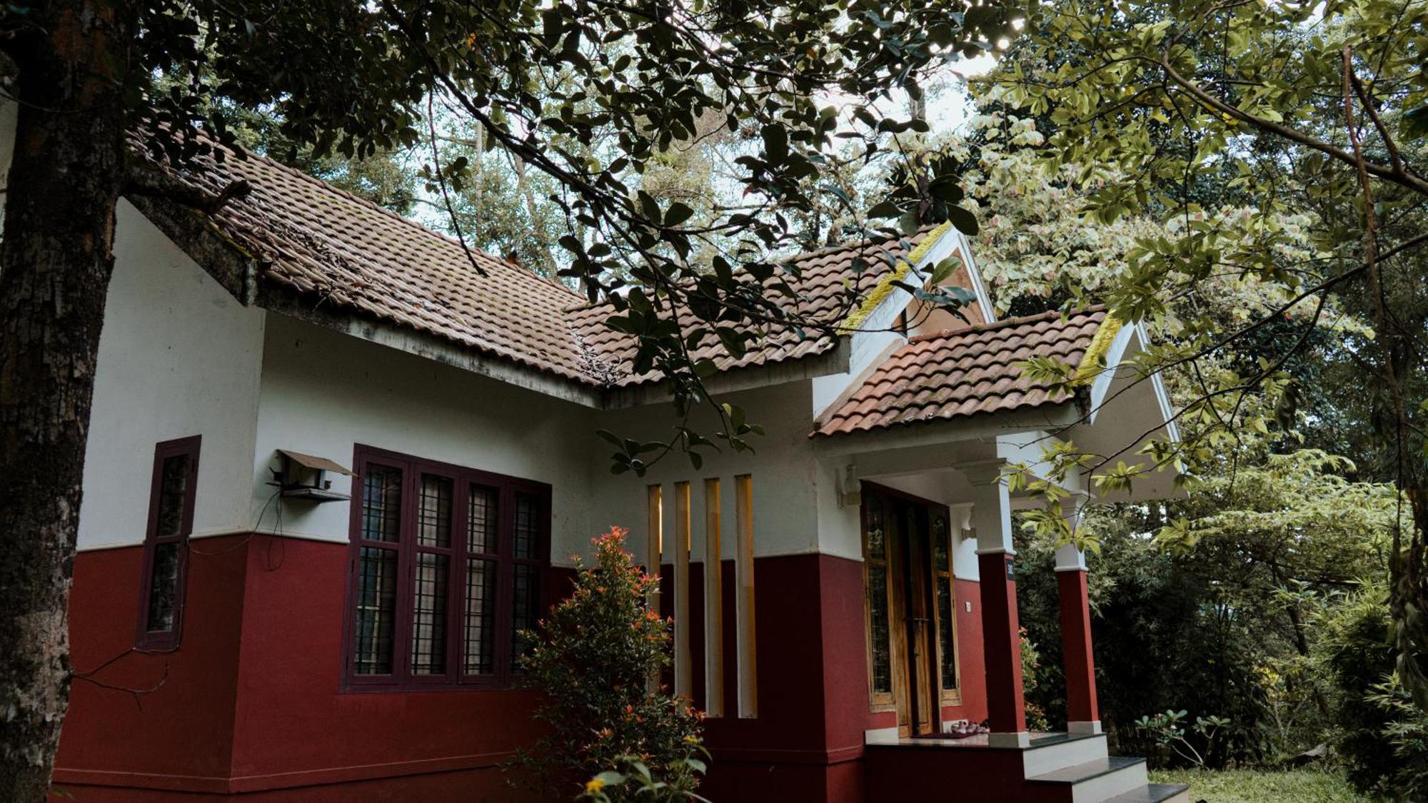 Vythiri Holiday Resort, Wayanad Ngoại thất bức ảnh