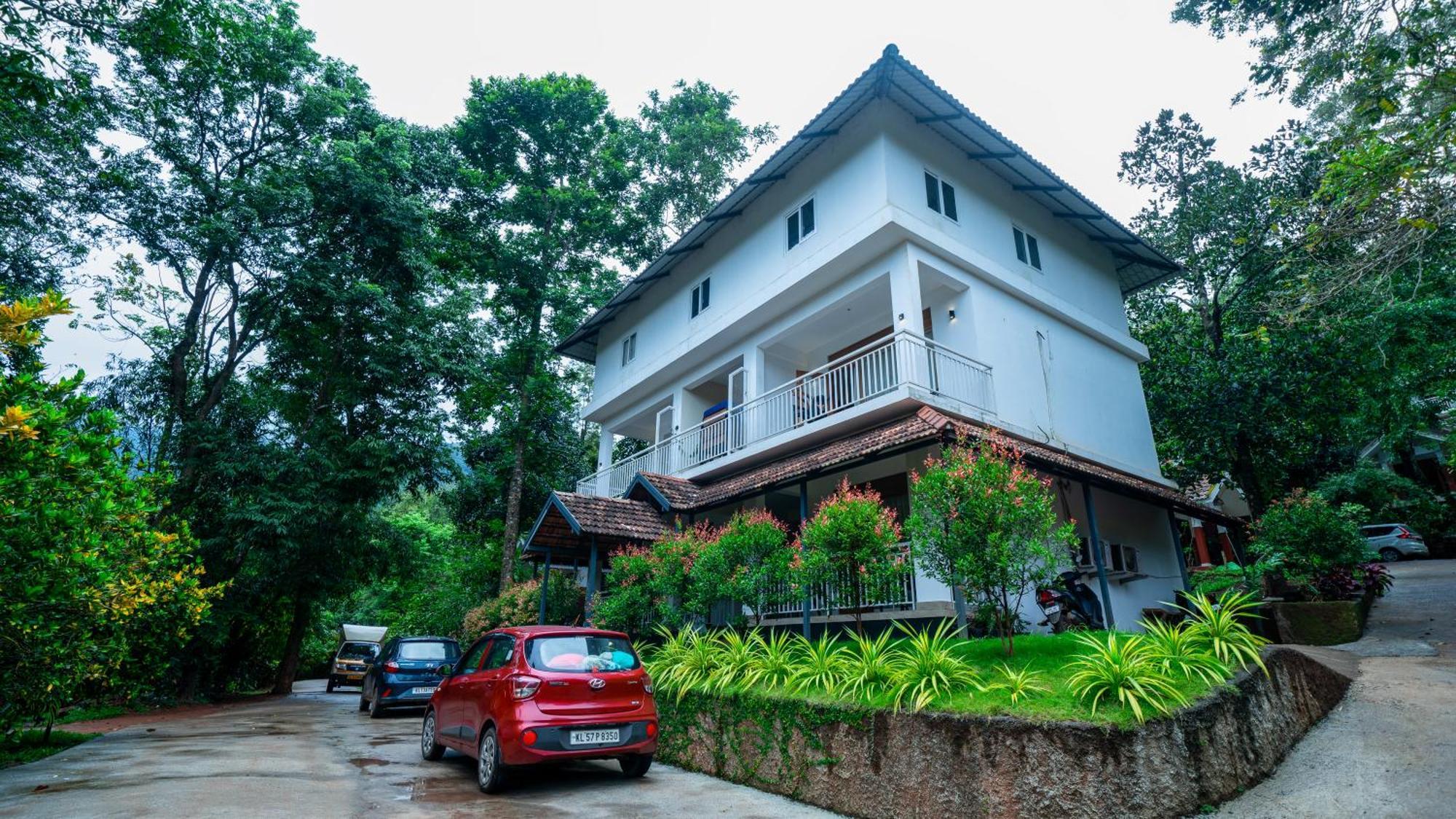 Vythiri Holiday Resort, Wayanad Ngoại thất bức ảnh